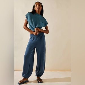NEVER WORN: Freya Sweater Set / Shorehouse Combo (Blue) / XS